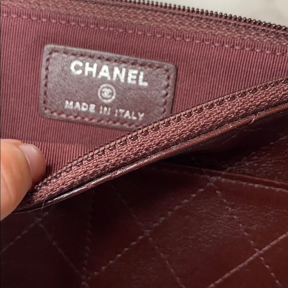 CHANEL quilted wallet- like new - Picture 3 of 6